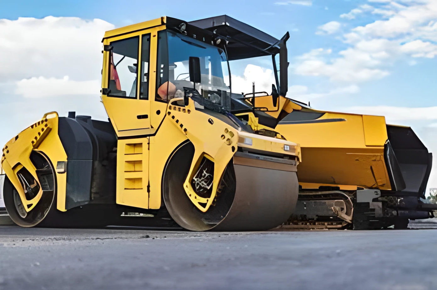 Con EXPOMAQ puedes asegurar la mejor calidad en tus obras con nuestra maquinaria, que te ofrece seguridad, productividad y precio accesible. Para que tu rendimiento se vea reflejado en cada compra.