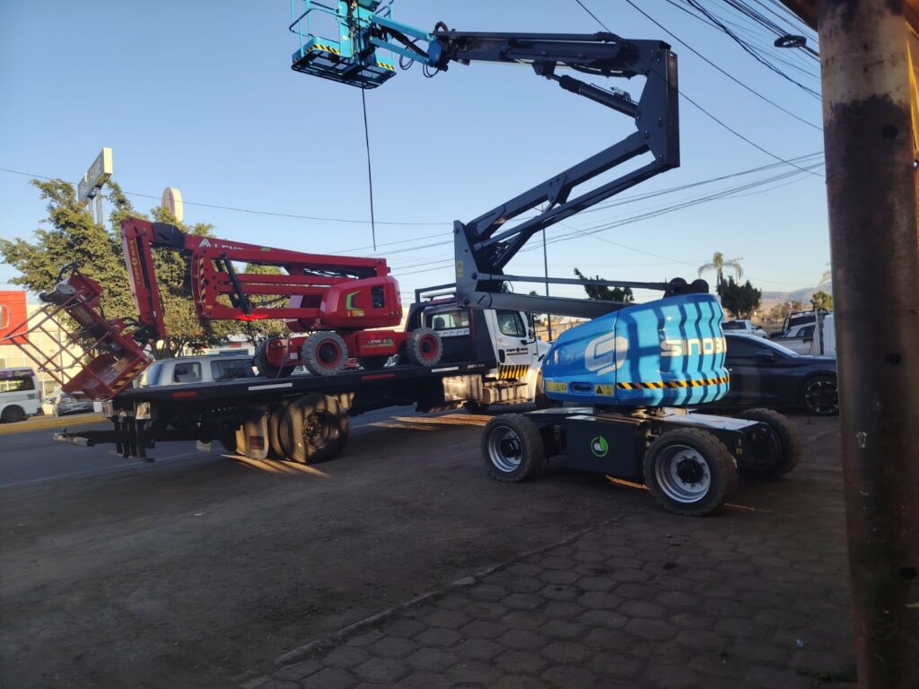 WhatsApp Image 2025-07-08 at 2.40.33 PM No te pierdas la oportunidad de conseguir las mejores plataformas de elevación para tus proyectos y trabajos al mejor precio y calidad con EXPOMAQ